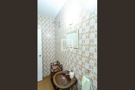 Lavabo de casa para alugar com 3 quartos, 160m² em Vila Alexandria, São Paulo