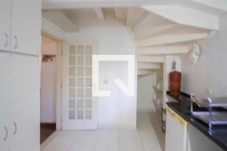 Casa para alugar com 218m², 4 quartos e 2 vagasCozinha