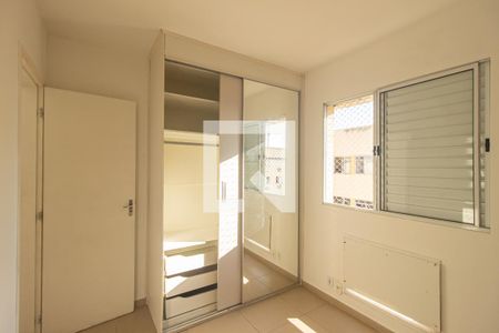 Quarto 1 de apartamento para alugar com 2 quartos, 50m² em Inhoaíba, Rio de Janeiro