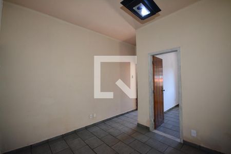 Sala de apartamento para alugar com 2 quartos, 55m² em Vila Valqueire, Rio de Janeiro