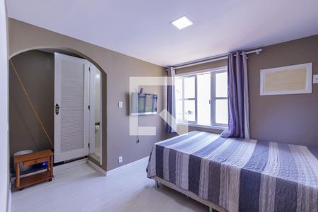 Casa à venda com 410m², 4 quartos e 3 vagas Casa à venda com 410m², 4 quartos e 3 vagasSuíte 2