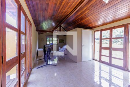 Casa à venda com 410m², 4 quartos e 3 vagas Casa à venda com 410m², 4 quartos e 3 vagasSala 2