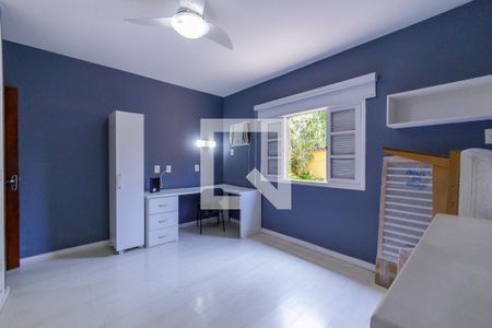 Casa à venda com 410m², 4 quartos e 3 vagas Casa à venda com 410m², 4 quartos e 3 vagasQuarto 1