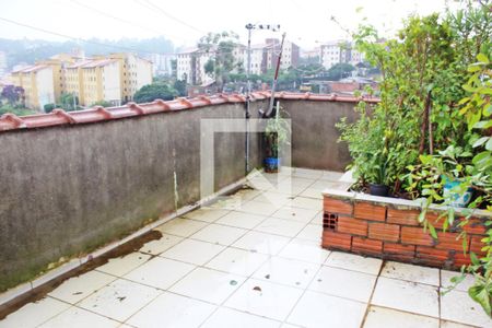 Casa para alugar com 120m², 2 quartos e 1 vagaTerraço