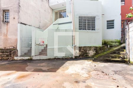 Casa à venda com 300m², 5 quartos e 2 vagas Casa à venda com 300m², 5 quartos e 2 vagasVista da Rua