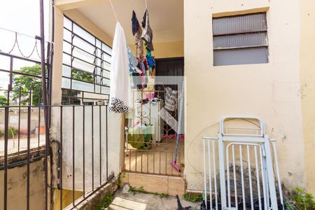 Casa à venda com 300m², 5 quartos e 2 vagas Casa à venda com 300m², 5 quartos e 2 vagasÁrea de Serviço