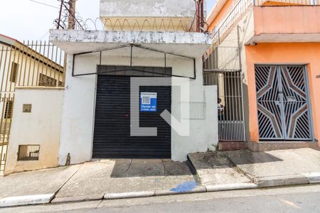 Casa à venda com 300m², 5 quartos e 2 vagas Casa à venda com 300m², 5 quartos e 2 vagasFachada