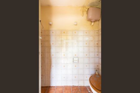 Casa à venda com 300m², 5 quartos e 2 vagas Casa à venda com 300m², 5 quartos e 2 vagasBanheiro 2