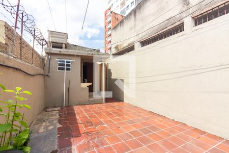 Casa à venda com 300m², 5 quartos e 2 vagas Casa à venda com 300m², 5 quartos e 2 vagasQuintal