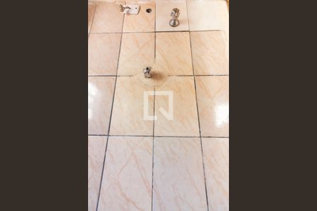 Casa à venda com 300m², 5 quartos e 2 vagas Casa à venda com 300m², 5 quartos e 2 vagasBanheiro 2