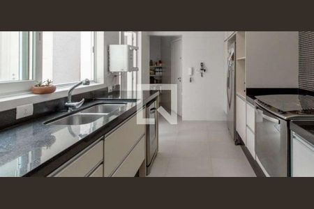 Casa à venda com 2 quartos, 191m² em Vila Santa Edwiges, Osasco