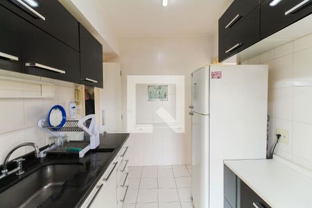 Apartamento para alugar com 112m², 4 quartos e 2 vagas Apartamento para alugar com 112m², 4 quartos e 2 vagasCozinha