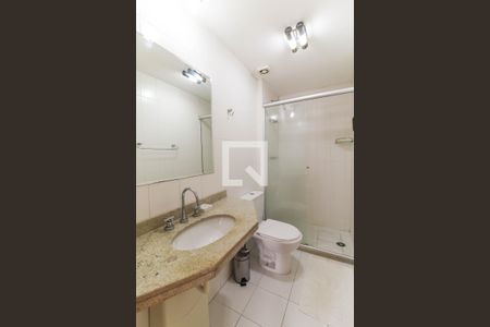 Apartamento para alugar com 112m², 4 quartos e 2 vagas Apartamento para alugar com 112m², 4 quartos e 2 vagasBanheiro social