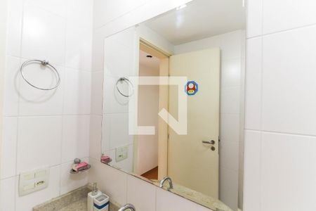Apartamento para alugar com 112m², 4 quartos e 2 vagas Apartamento para alugar com 112m², 4 quartos e 2 vagasBanheiro social