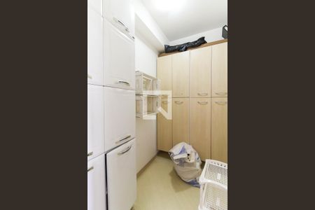 Apartamento para alugar com 112m², 4 quartos e 2 vagas Apartamento para alugar com 112m², 4 quartos e 2 vagasÁrea de Serviço/Quarto