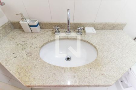 Apartamento para alugar com 112m², 4 quartos e 2 vagas Apartamento para alugar com 112m², 4 quartos e 2 vagasBanheiro social