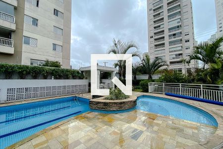 Apartamento para alugar com 112m², 4 quartos e 2 vagas Apartamento para alugar com 112m², 4 quartos e 2 vagasPiscina