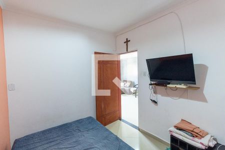 Quarto 1 de casa para alugar com 3 quartos, 300m² em Vila Granada, São Paulo