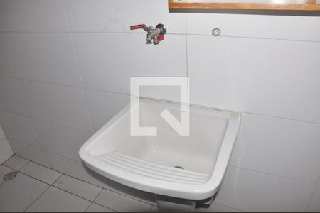 Casa à venda com 130m², 3 quartos e 2 vagas Casa à venda com 130m², 3 quartos e 2 vagasÁrea de Serviço