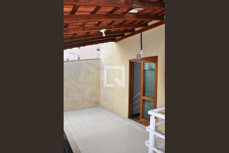 Casa à venda com 130m², 3 quartos e 2 vagas Casa à venda com 130m², 3 quartos e 2 vagasChurrasqueira
