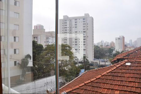 Casa à venda com 130m², 3 quartos e 2 vagas Casa à venda com 130m², 3 quartos e 2 vagasVaranda