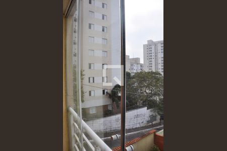 Casa à venda com 130m², 3 quartos e 2 vagas Casa à venda com 130m², 3 quartos e 2 vagasVaranda