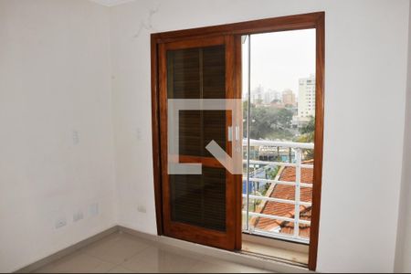 Casa à venda com 130m², 3 quartos e 2 vagas Casa à venda com 130m², 3 quartos e 2 vagasQuarto 03 com Varanda