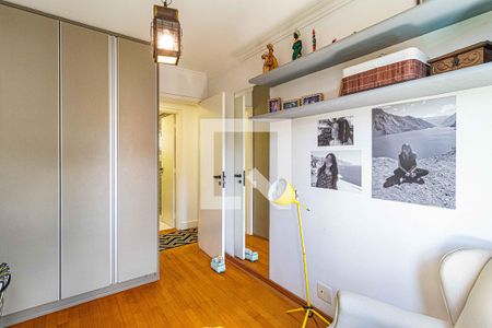 Apartamento à venda com 95m², 3 quartos e 2 vagasQuarto 1