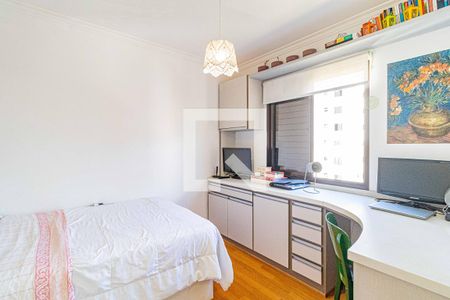 Apartamento à venda com 95m², 3 quartos e 2 vagasQuarto 2