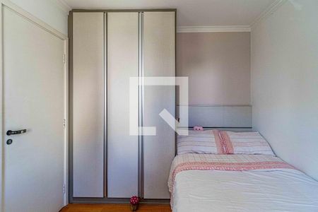 Apartamento à venda com 95m², 3 quartos e 2 vagasQuarto 2