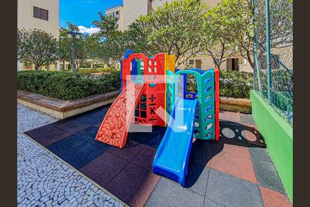 Apartamento à venda com 95m², 3 quartos e 2 vagasÁrea comum - Playground