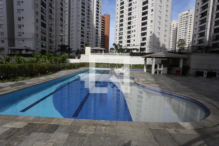 Apartamento à venda com 70m², 3 quartos e 1 vagaÁrea comum - Piscina