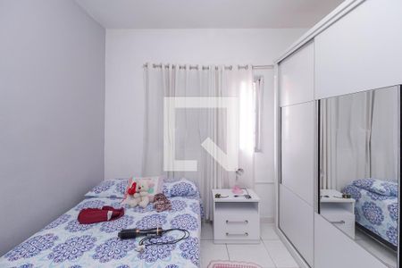 Quarto 2 de casa à venda com 3 quartos, 100m² em Vila Alpina, São Paulo