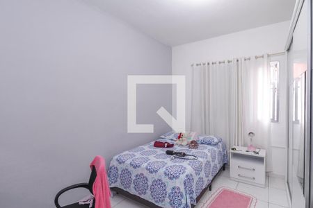 Quarto 2 de casa para alugar com 3 quartos, 100m² em Vila Alpina, São Paulo