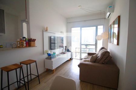 Sala de apartamento à venda com 2 quartos, 72m² em Pinheiros, São Paulo