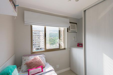 Quarto 1 de apartamento para alugar com 3 quartos, 81m² em Freguesia de Jacarepaguá, Rio de Janeiro