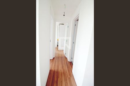 Corredor  de apartamento para alugar com 2 quartos, 43m² em Jardim Monte Alegre, Taboão da Serra