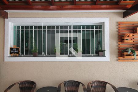 Casa à venda com 195m², 3 quartos e 3 vagasQuintal