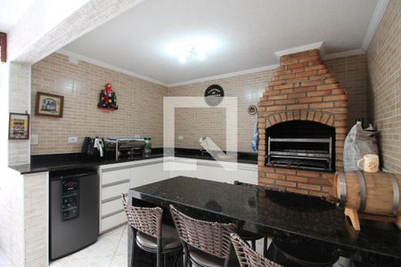 Casa à venda com 195m², 3 quartos e 3 vagasChurrasqueira