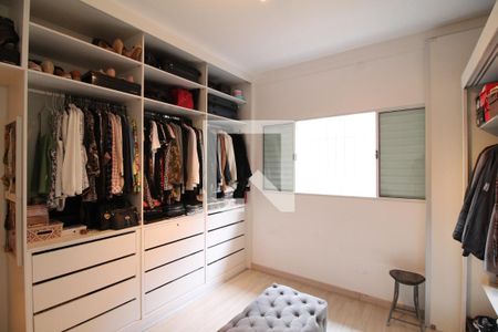 Casa à venda com 195m², 3 quartos e 3 vagasCloset da suíte