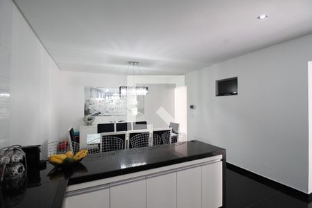 Casa à venda com 195m², 3 quartos e 3 vagasCozinha