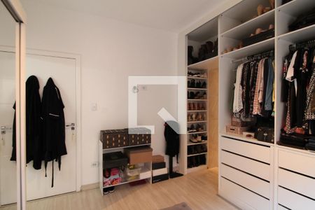 Casa à venda com 195m², 3 quartos e 3 vagasCloset da suíte