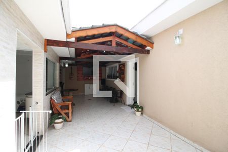 Casa à venda com 195m², 3 quartos e 3 vagasQuintal