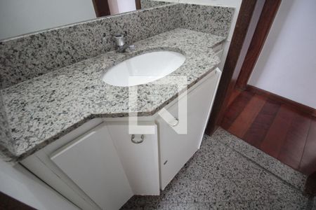 Apartamento para alugar com 92m², 3 quartos e 2 vagasBanheiro Social
