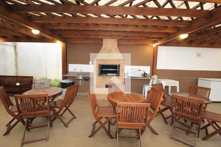 Apartamento à venda com 76m², 2 quartos e 1 vagaChurrasqueira