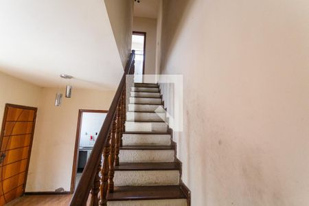 Escada de Acesso ao Segundo Andar de casa de condomínio à venda com 2 quartos, 77m² em Palmares, Belo Horizonte