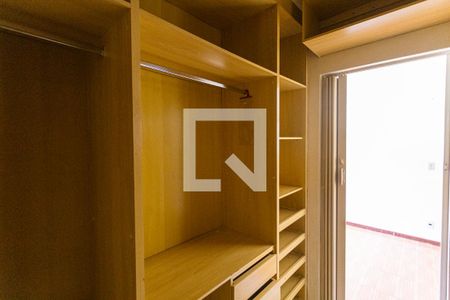 Casa de condomínio à venda com 77m², 2 quartos e 2 vagasCloset do Quarto 1