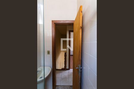 Casa de condomínio à venda com 77m², 2 quartos e 2 vagasBanheiro Social