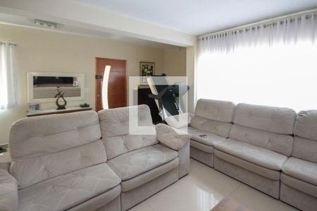 Sala de casa à venda com 3 quartos, 150m² em Jardim Mimar, São Paulo