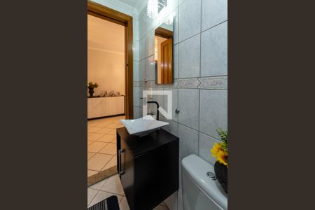 Banheiro de apartamento à venda com 2 quartos, 75m² em Vila Hulda, Guarulhos